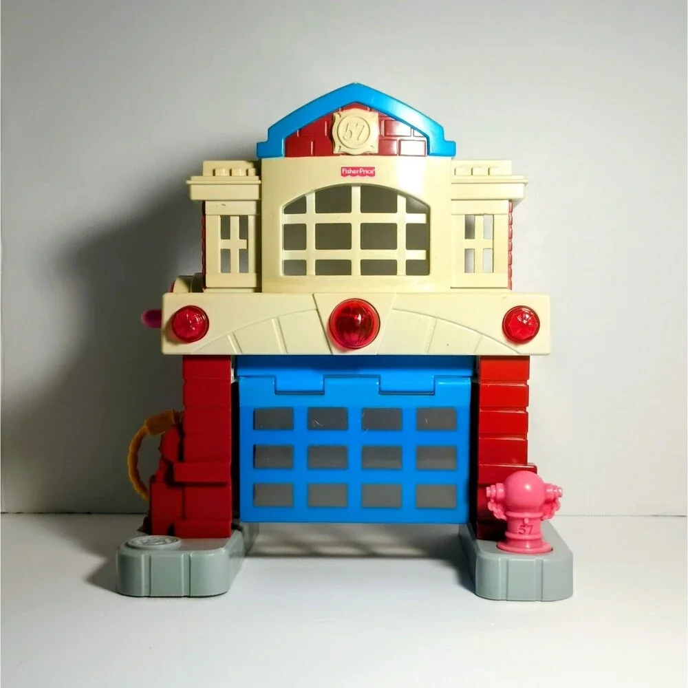 Fisher Price GeoTrax Fire Station Beamtown Beam Town 2007